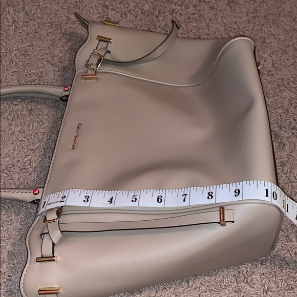 Michael Kors handbag - Picture 7 of 7